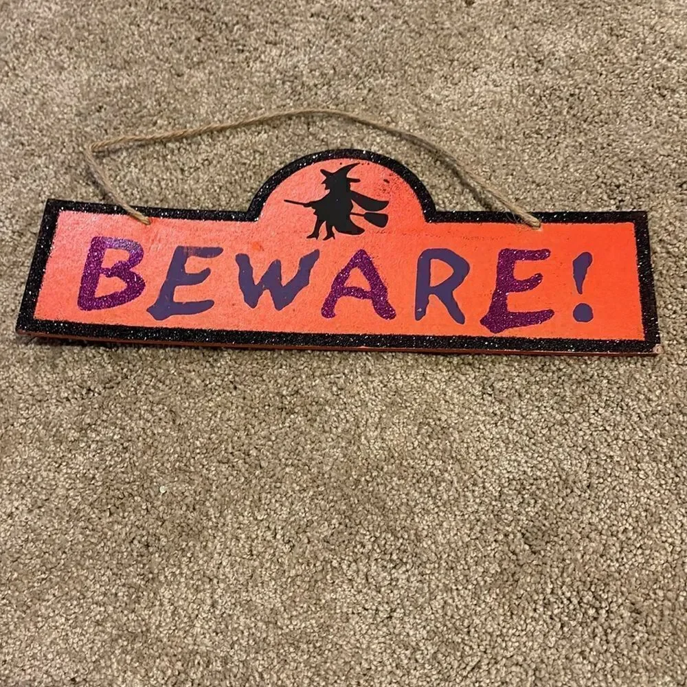 Halloween decor miscellaneous